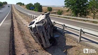 Beypazarı'nda refüje düşüp takla atan araçta 2 kişi yaralandı