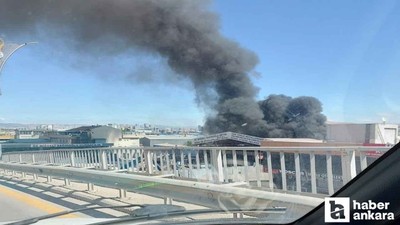 Sincan'da atık kağıt geri dönüşüm tesisinde yangın