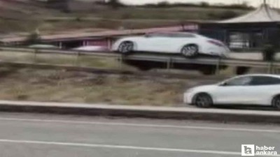 Elmadağ'da trafik kazası: Otomobil bariyerin üzerine çıktı