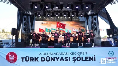 Keçiören Belediyesi'nin Türk Dünyası şöleni etkinliğinde renkli görüntüler