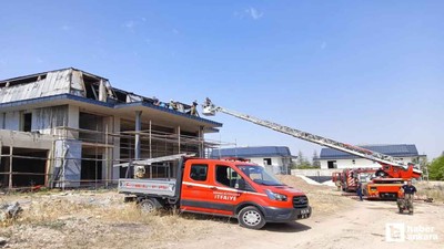 Gölbaşı'nda inşatta çıkan yangın panik yarattı