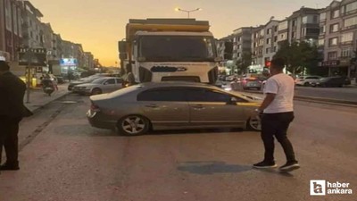 Keçiören'de kamyonun çarptığı otomobilin sürüklendiği kaza kamerada