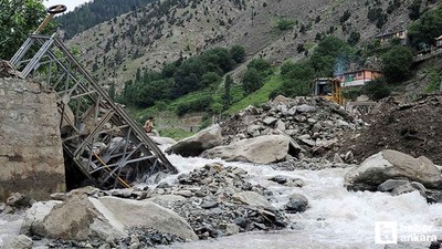 Pakistan'ın kuzeyindeki seller 351 can aldı!