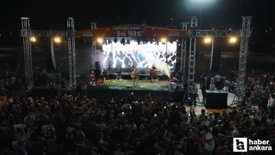 Sincan Park'ta, Cevdet Arslan konseri izleyenleri coşturdu