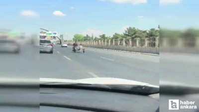 Ankara'da tehlikeli motosiklet yolculuğu kameraya yansıdı!