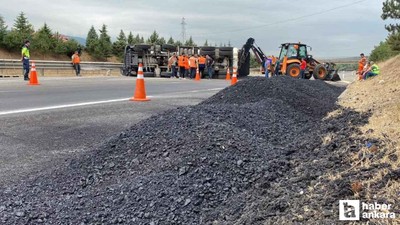 Ankara'dan yola çıkan asfalt yüklü kamyon devrildi!