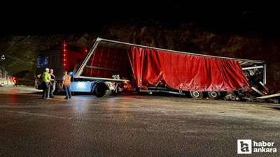 Samsun-Ankara kara yolunda tır şarampole devrildi, ulaşım aksadı