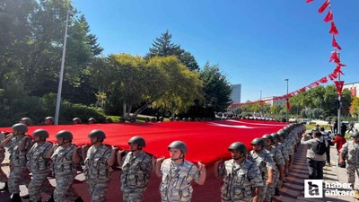 Başkentte 30 Ağustos Zafer Bayramı yürüyüşü düzenlendi