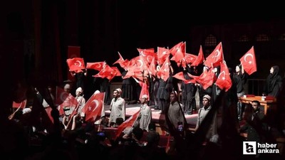 Pursaklar Belediyesi Zafer Bayramı'nı İstiklal oyunuyla kutladı