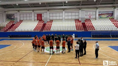 Etimesgut Belediyesi Gelişim Spor Kulübü basketbol takımından ilk antrenman