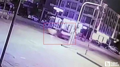 Gölbaşı'nda taksi ve otomobilin çarpışma anı güvenlik kamerasında!