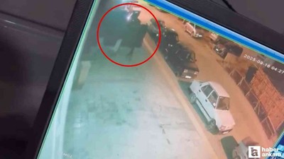 Sincan'da bir iş yerinin kundaklanma anı güvenlik kamerasına yansıdı
