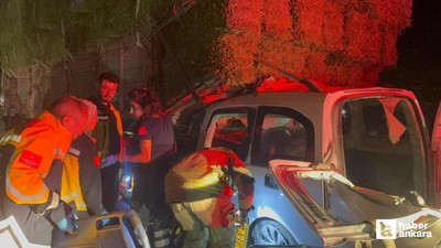 Polatlı'da hafif ticari araç kamyonun altına girdi: 2 ölü, 1 ağır yaralı