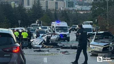 Çankaya'da trafik kazası: Otomobil ikiye ayrıldı 1 ölü, 2 yaralı