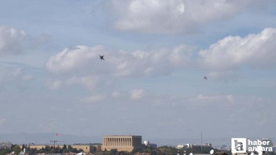 SOLOTÜRK, Anıtkabir semalarında çevre tanıma uçuşu gerçekleştirdi