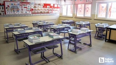 Balıkesir'de depremden dolayı okullar tatil edildi