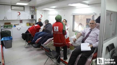 Çubuk'ta veliler kan bağışı kampanyasına katıldı