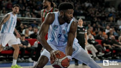 Türk Telekom başkentte Karşıyaka'yı 52 sayı farkla mağlup etti