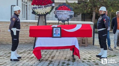 Ankara'da kalp krizinden vefat eden polis memuru son yolculuğuna uğurlandı