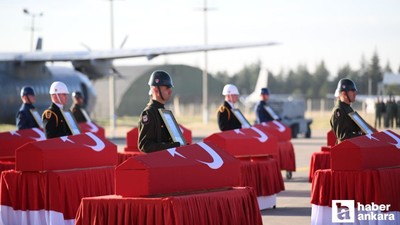 Düşen uçakta şehit olan askerlerimiz için Ankara'da tören düzenlendi