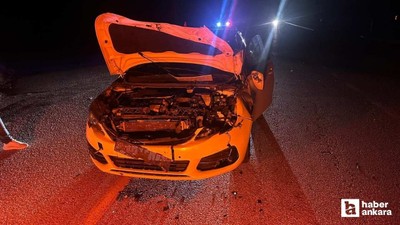 Çorum'da yola çıkan danaya çarpan otomobilde 2 kişi yaralandı