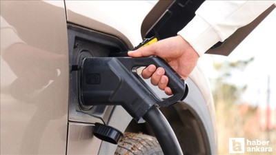 Trafiğe kayıtlı elektrikli araç sayısı 332 bin 10 olarak açıklandı