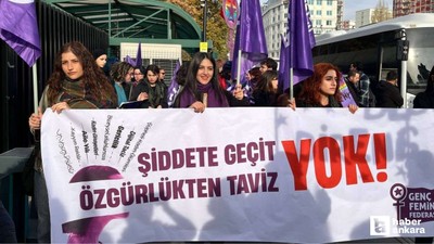 Kadın cinayetlerine tepki için Ankara'da yürüyüş düzenlendi