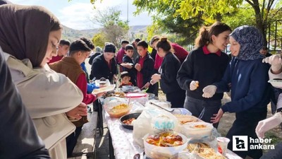 Kırıkkale'de öğretmen ve öğrencilerden Gazze yararına kermes