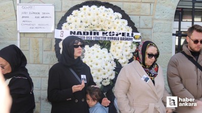 Ünlü oyuncu Burcu Özberk'in acı günü: Göz yaşlarına boğuldu