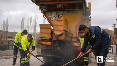 Etimesgut'ta 3 mahallede asfalt çalışması gerçekleştirildi