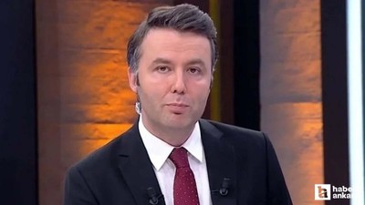 Mehmet Akif Ersoy, görevinden uzaklaştırıldı