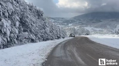 Beypazarı'nda ekipler kar yağışı sonrasında ana artelleri temizliyor