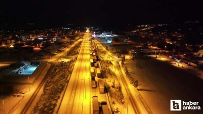 Çankırı D-100 karayolunda kar çilesi: Araçlar mahsur kaldı
