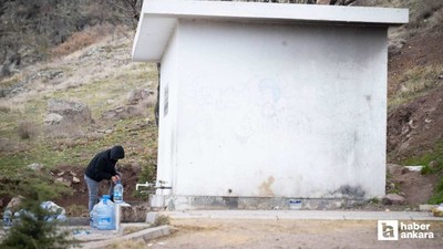 Sincan'da vatandaşlar çeşmelerden su temin ediyorlar