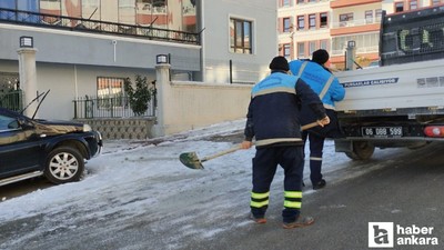 Pursaklar Belediyesi buzlanmaya anında müdahale ediyor