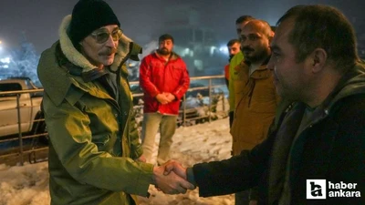 Erdal Beşikcioğlu, karla mücadele ekiplerini ziyaret etti