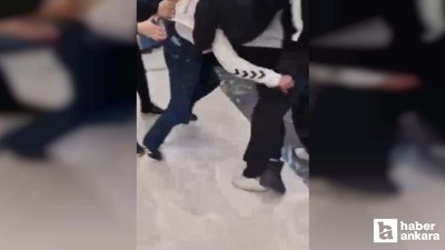 Etimesgut'ta AVM'de bıçaklı kavga: 1 kişi yaralandı!