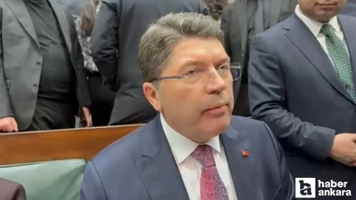 Bakan Tunç, bayrak indirme olayında 14 kişinin gözaltına alındığını açıkladı