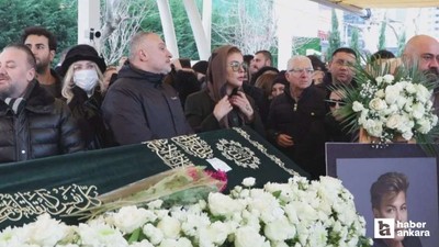 Ünlü sanatçı Fatih Ürek son yolculuğuna uğurlandı