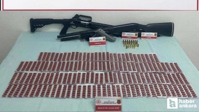 Kırıkkale'de bir eve düzenlenen operasyonda çok sayıda sentetik ecza ele geçirildi