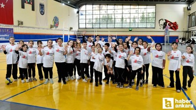 Büyükşehir Belediyesi’nin ‘Fabrika Voleybol’ projesi devam ediyor