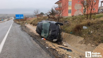 Kırıkkale'de otomobil şarampole devrildi