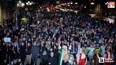 Ankara'da ramazanın gelişi düzenlenen fener alayı ile kutlandı