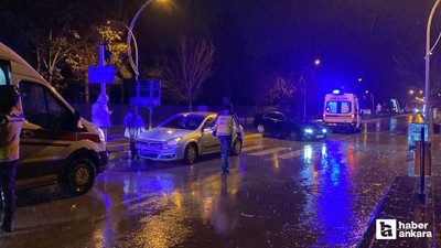 Çorum'da iki otomobilin çarpıştığı kazada anne ile oğlu yaralandılar