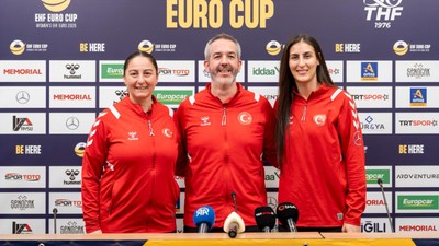 Hentbol Kadın Milli Takımı, Çekya maçı öncesi basın önüne çıktı
