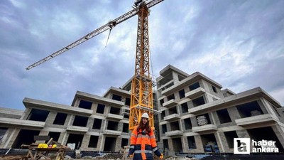 Ankaralı genç kadın ekmeğini gökyüzünde kazanıyor