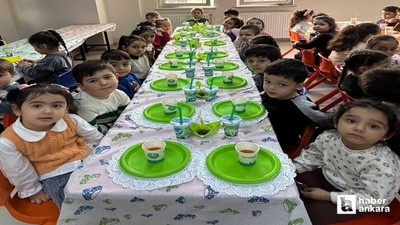 Pursaklar Belediyesi kreşlerinde miniklerin tekne orucu sevinci