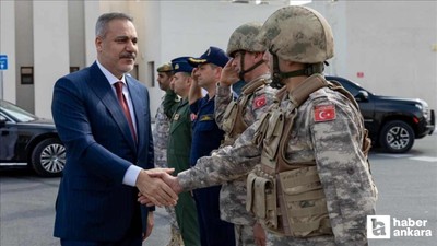 Bakan Fidan'dan Katar-Türk Birleşik Müşterek Kuvvet Komutanlığı Karargahı'na ziyaret!