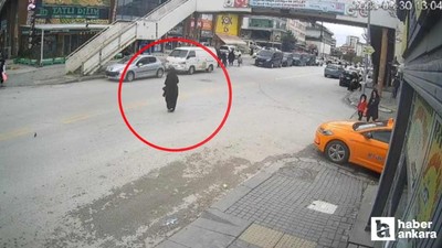 Yenimahalle'de yolun karşısına geçmeye çalışan çocuğa araba çarptı