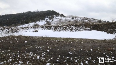 Çubuk'ta yüksek kesimlerde kar yağışı etkili oldu